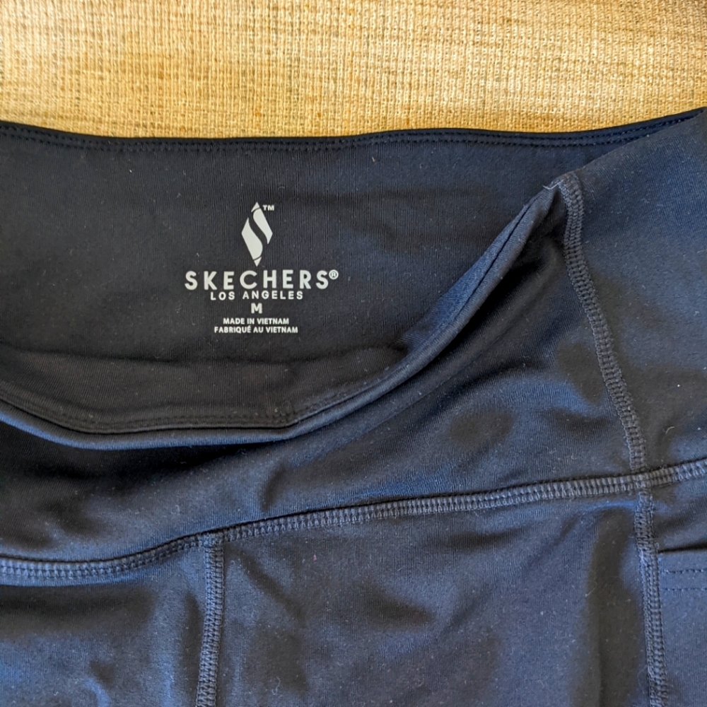 Sketchers capris